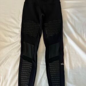 ALO Yoga Charcoal Leggings
